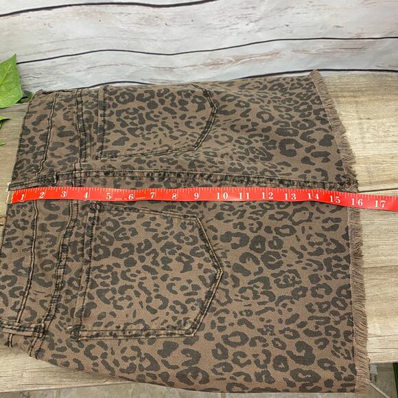 MUDD Animal Print Mini Jean Skirt Brown Junior 7 Stretchy Distressed Hem - Picture 8 of 12